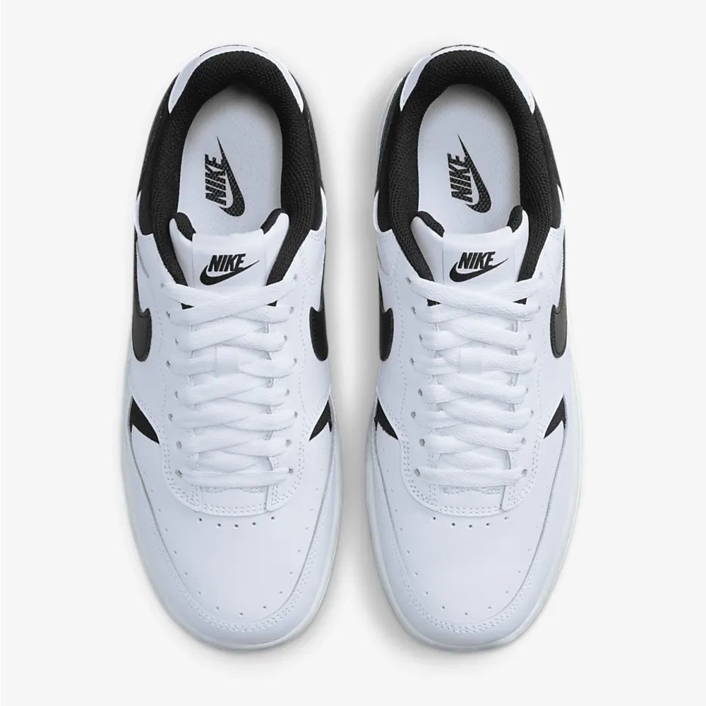 Nike Gamma Force women low sneakers 8 EUC white black - Picture 2 of 16